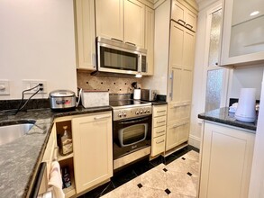 21 Beacon St, Unit 3I in Boston, MA - Building Photo - Building Photo