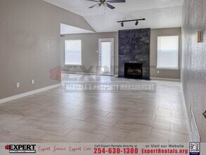 1306 Dekort Cir in Copperas Cove, TX - Building Photo - Building Photo