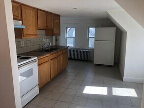 58 Kellogg St in Waterbury, CT - Building Photo - Building Photo