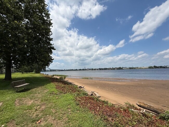 property at 2041 Harbour Dr