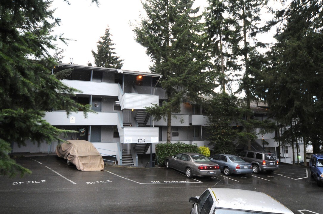 Linden II Apartments in Shoreline, WA - Foto de edificio