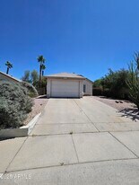 3040 E Bluefield Ave in Phoenix, AZ - Building Photo