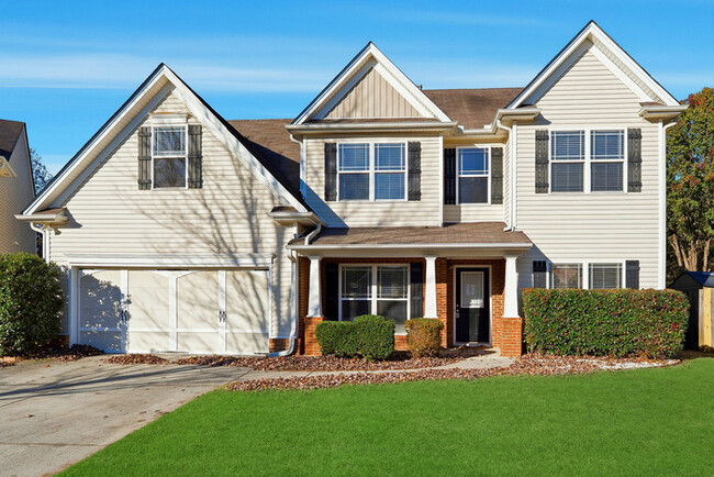 5670 Winter Bluff Way NE