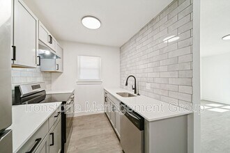 3169 E 49th St in Tulsa, OK - Building Photo - Building Photo