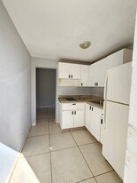 1036 SW 2nd St in Miami, FL - Building Photo