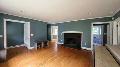 32 S Main St in Kennebunkport, ME - Building Photo - Building Photo