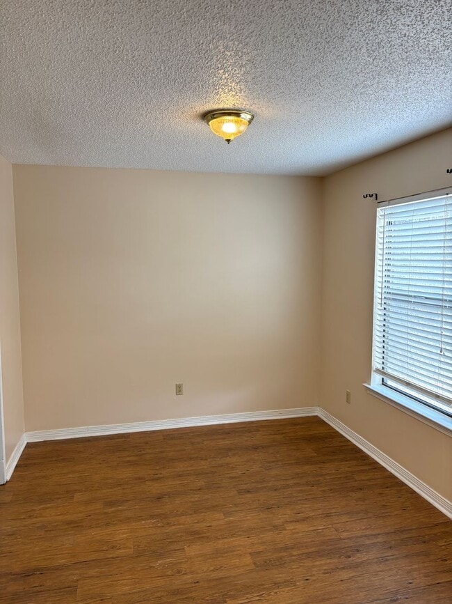 4153 Aqua Vista Dr in Pensacola, FL - Building Photo - Building Photo