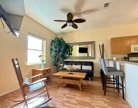 6410 Padre Blvd, Unit 302 in South Padre Island, TX - Foto de edificio - Building Photo