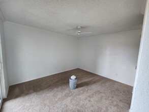 7408 Avenue X, Unit 301 in Lubbock, TX - Building Photo - Building Photo