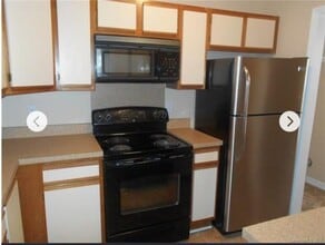 6733 Bevington Ridge Rd in Charlotte, NC - Foto de edificio - Building Photo