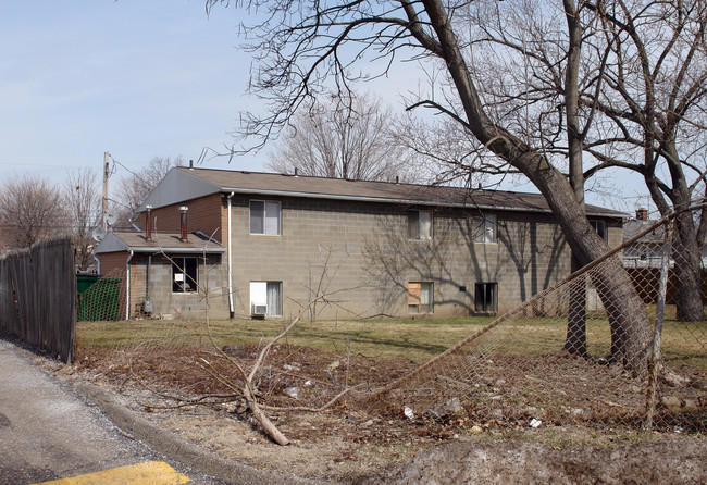 1174 Chandler Ave in Akron, OH - Foto de edificio - Building Photo