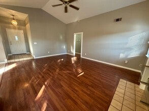 1218 Snow Ridge Ct in Modesto, CA - Building Photo - Building Photo