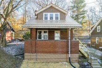 5624 Front St in Verona, PA - Building Photo - Building Photo