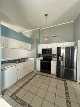 622 Crystals Blvd in Winter Haven, FL - Foto de edificio - Building Photo