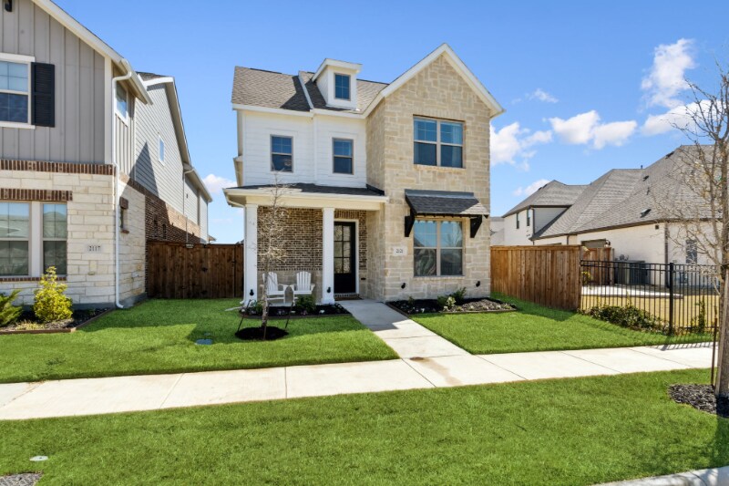 2121 Tolleson Dr in Aledo, TX - Building Photo