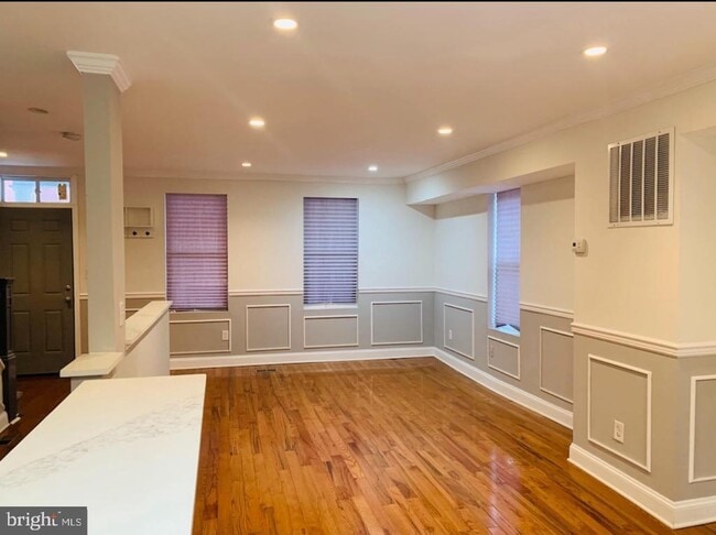 property at 617 Montpelier St