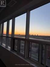 700 King St W in Toronto, ON - Building Photo - Building Photo