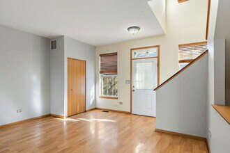 614 Littleton Trail in Elgin, IL - Building Photo - Building Photo