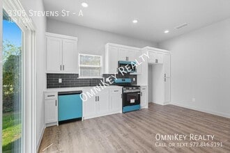 3305 Stevens St in Greenville, TX - Foto de edificio - Building Photo