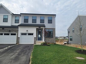 357 Aspen Wy in King of Prussia, PA - Building Photo