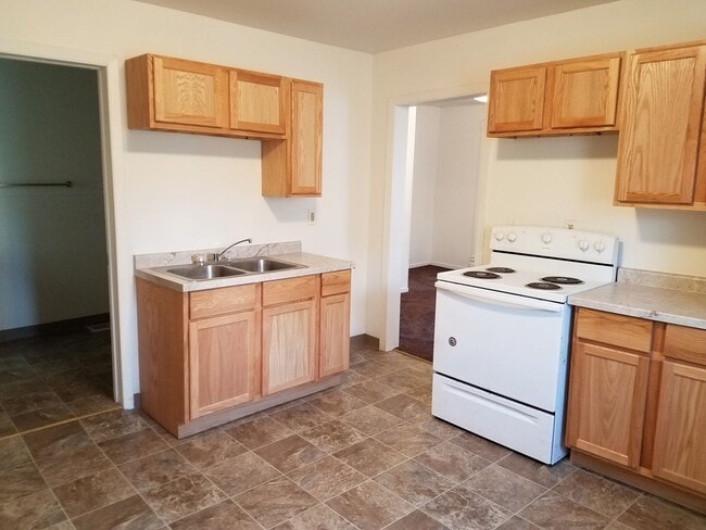 property at 909-911 Cameron Ave
