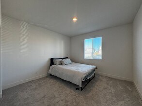 33025 Goldie Ct in Winchester, CA - Building Photo - Building Photo