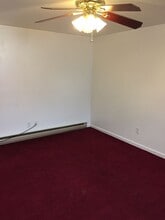 128 S Jefferson St in Greencastle, PA - Building Photo - Building Photo