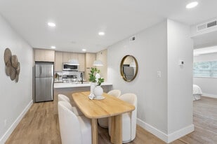 The Lykes in Tampa, FL - Building Photo