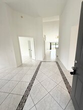 2401 Rolling Broak Dr in Orlando, FL - Building Photo - Building Photo