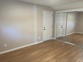 2615 Alton Ln in Santa Rosa, CA - Foto de edificio - Building Photo