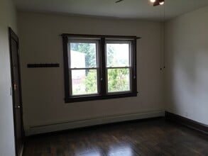 86 Edgewood Ave, Unit 2E in Yonkers, NY - Foto de edificio - Building Photo