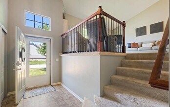 18809 Cinnamon St in Omaha, NE - Building Photo - Building Photo