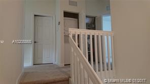 9262 W 33rd Ln in Hialeah, FL - Building Photo - Building Photo