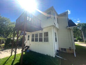 2111 E. Dayton St., Unit 3 in Madison, WI - Foto de edificio - Building Photo