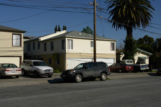 217 Alden St in Redwood City, CA - Building Photo - Building Photo