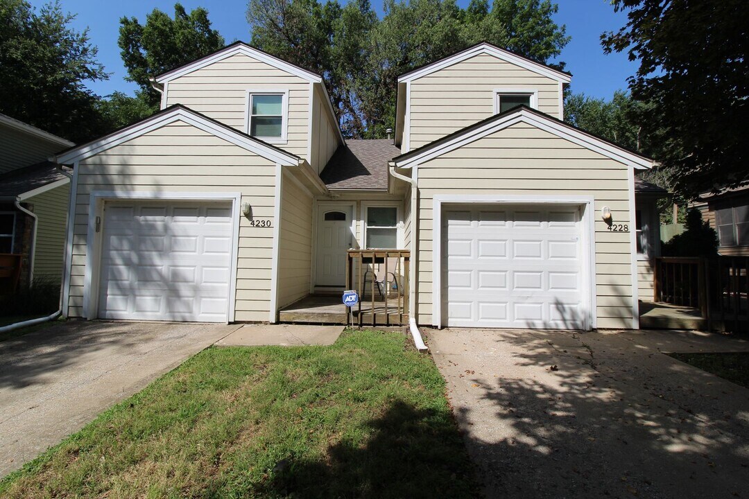 4228 Wyoming St in Kansas City, MO - Building Photo
