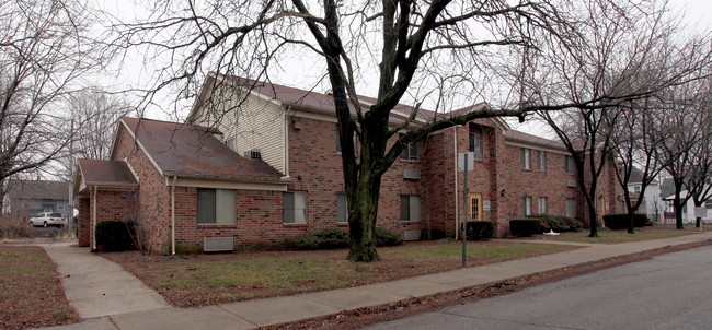 Koehne Commons Apartments in Indianapolis, IN - Building Photo - Building Photo