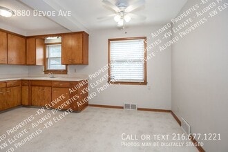 23880 Devoe Ave in Euclid, OH - Building Photo - Building Photo