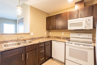 Cedar Rapids Brickstone in Cedar Rapids, IA - Foto de edificio - Interior Photo