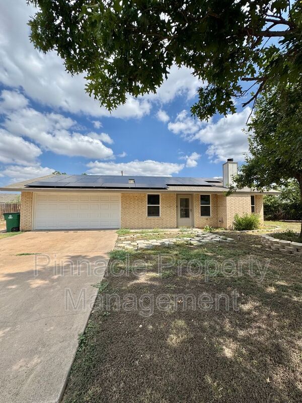 1014 Alpha Cir in San Angelo, TX - Building Photo - Building Photo