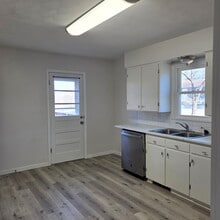 1503 S 5th Ave in Ozark, MO - Building Photo - Building Photo