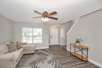 1711 Rustic Arch Way in Huntersville, NC - Building Photo - Building Photo