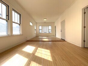 1321-2 East Ave, Unit 2 in Berwyn, IL - Building Photo - Building Photo