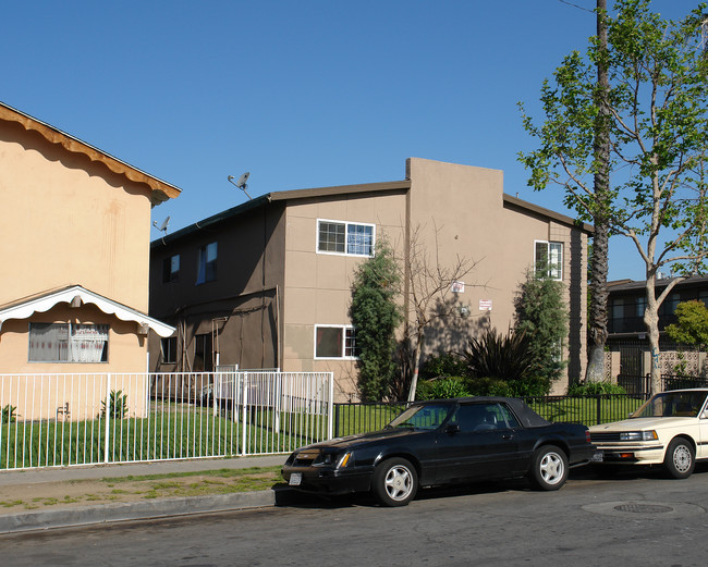 730 S Townsend St in Santa Ana, CA - Building Photo - Building Photo