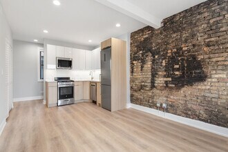 1554 W Juneway Terrace in Chicago, IL - Building Photo - Building Photo