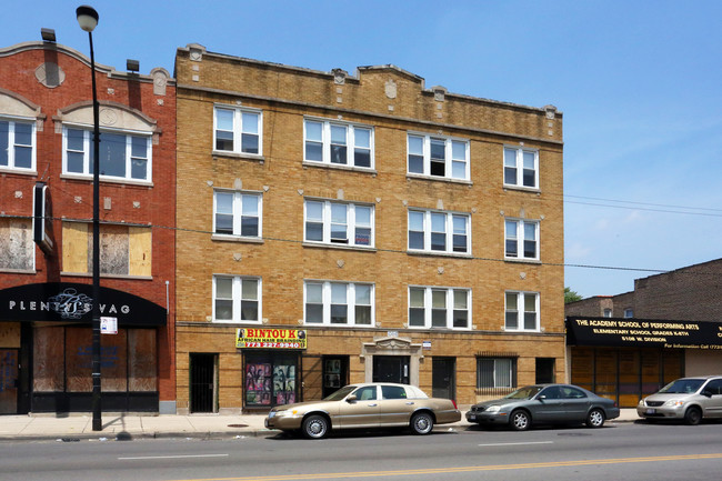 4046-4048 W Division St in Chicago, IL - Foto de edificio - Building Photo