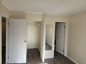 925 Casey Ct, Unit 5 in Schaumburg, IL - Building Photo - Building Photo