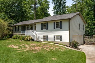 2795 Bentwood Dr in Marietta, GA - Building Photo - Building Photo