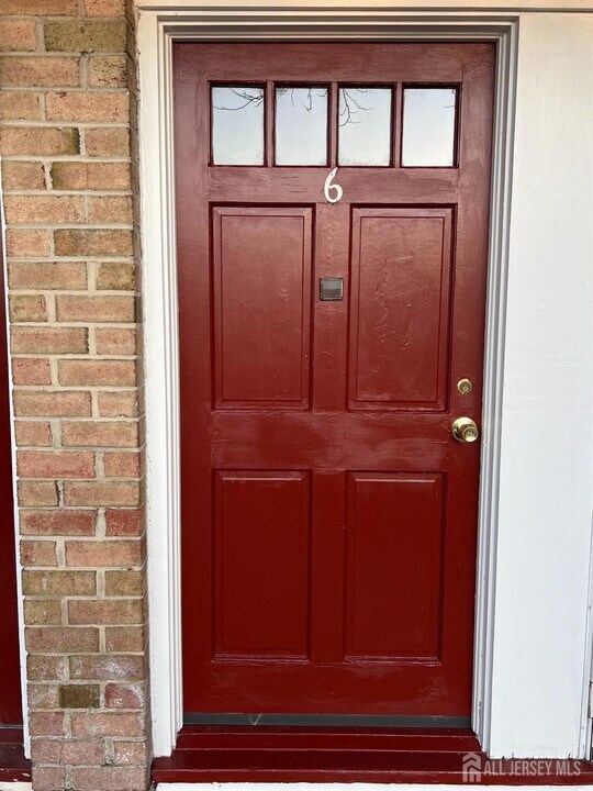 52 Garden View Terrace in East Windsor, NJ - Building Photo