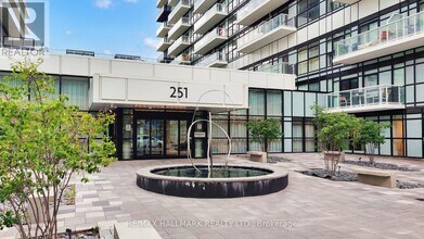 251 Manitoba St in Toronto, ON - Building Photo - Building Photo